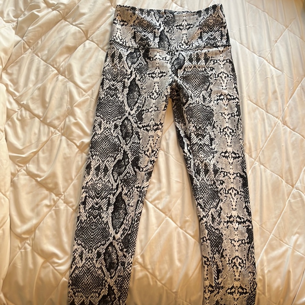 Balance Collection Snake Skin Leggings
